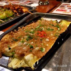 云川人家燒烤小海鮮烤茄子 炭火上的至味清歡——大眾點(diǎn)評口碑與味蕾實(shí)測報(bào)告